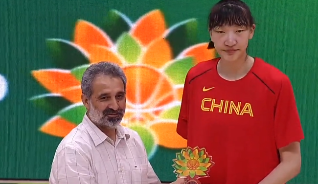 爱游戏体育在线-女篮亚洲杯最佳阵容：韩旭与田中心入选福勒MVP(李梦亚洲杯首战集锦)